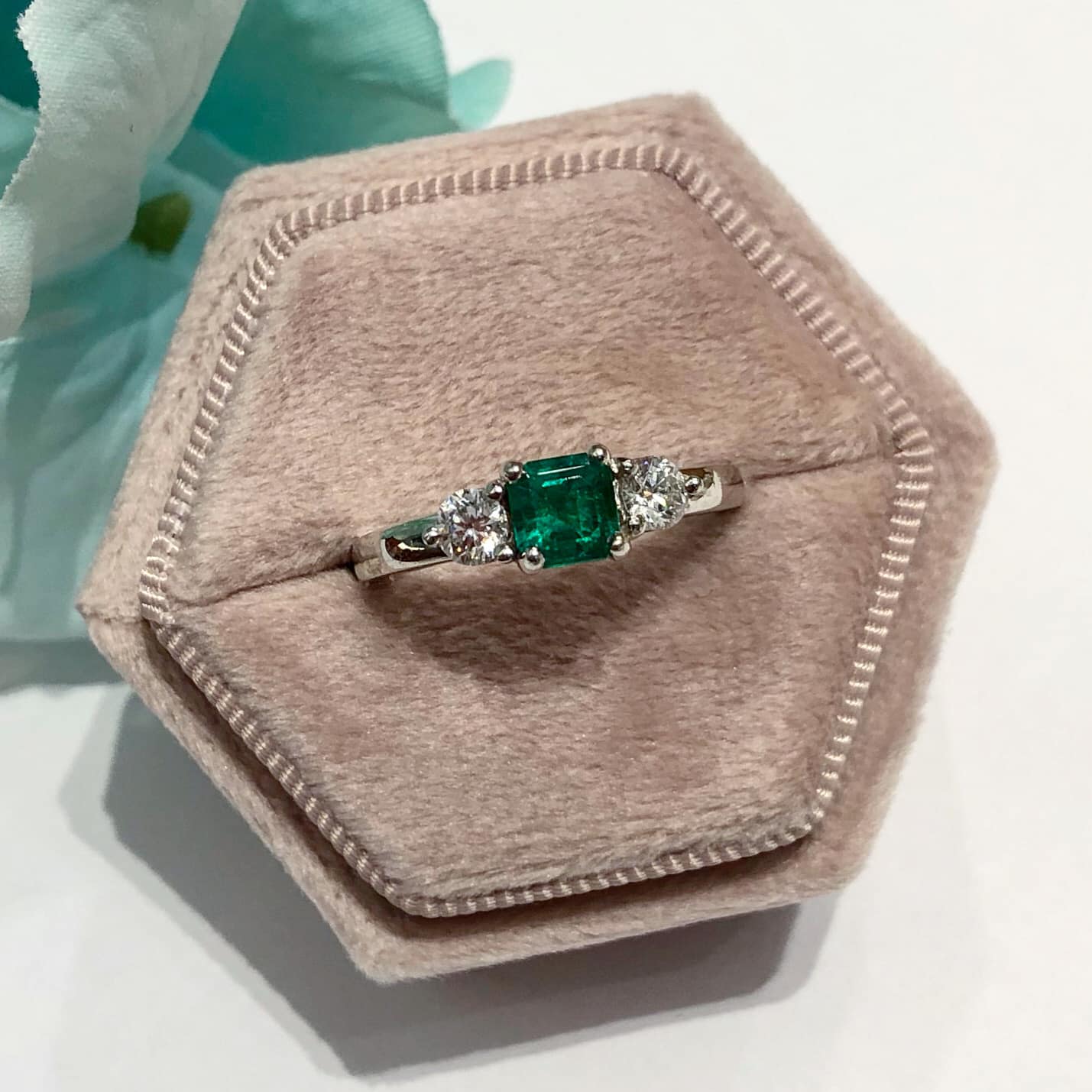 Vintage Kite Cut Emerald Ring Unique Five Stone Green Emerald Engageme –  PENFINE